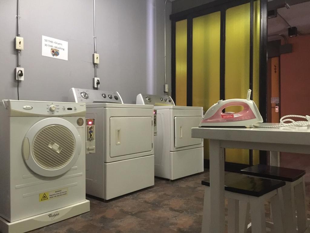 Saphaipae Hostel Bangkok Dış mekan fotoğraf