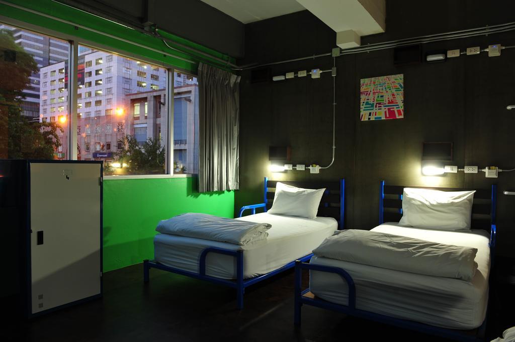 Saphaipae Hostel Bangkok Oda fotoğraf