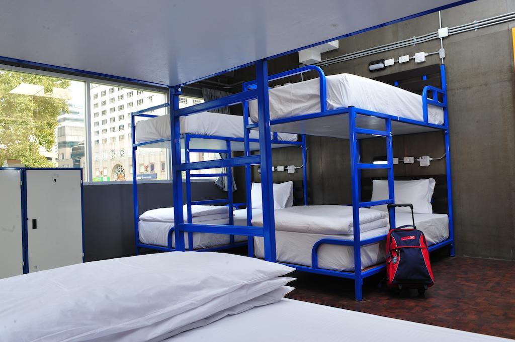 Saphaipae Hostel Bangkok Oda fotoğraf
