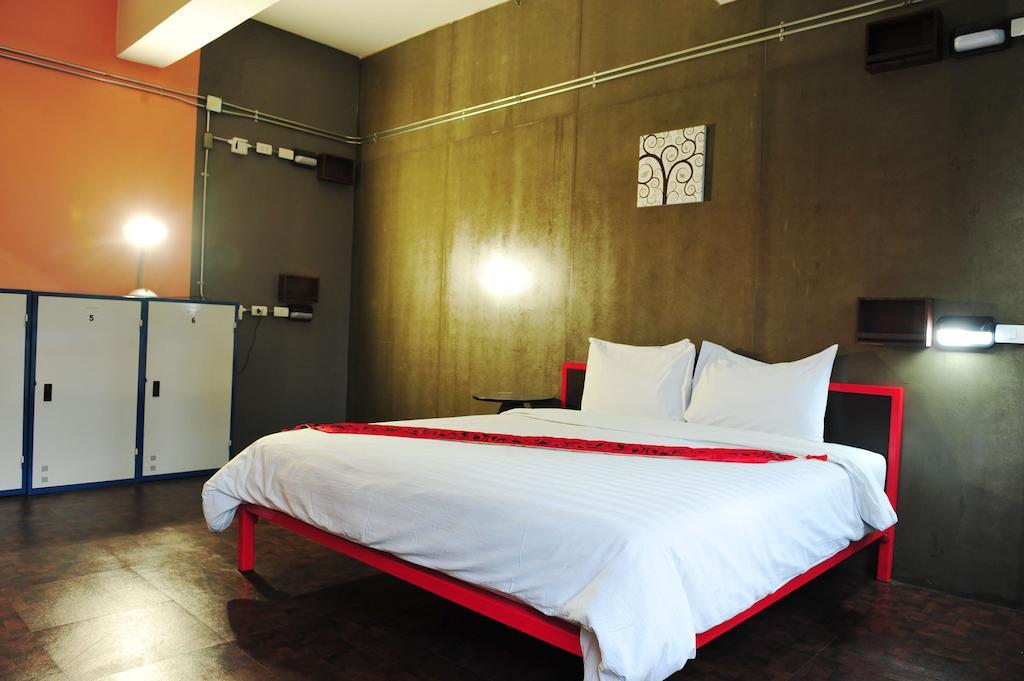 Saphaipae Hostel Bangkok Oda fotoğraf