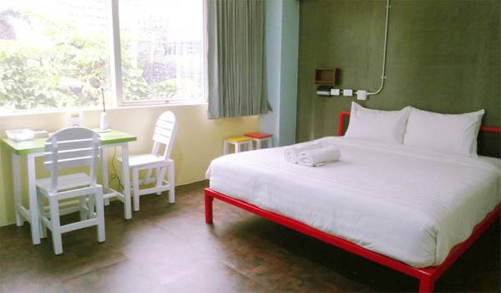 Saphaipae Hostel Bangkok Dış mekan fotoğraf