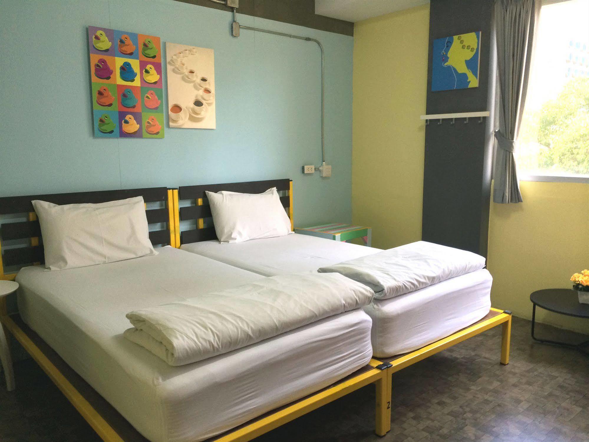 Saphaipae Hostel Bangkok Dış mekan fotoğraf