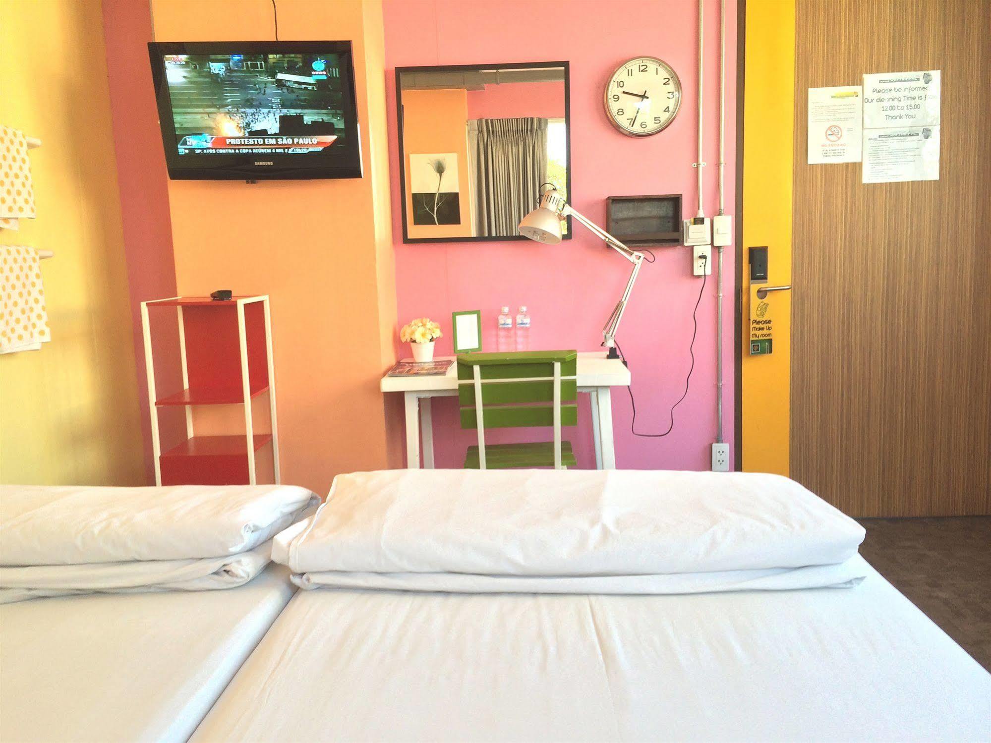 Saphaipae Hostel Bangkok Dış mekan fotoğraf