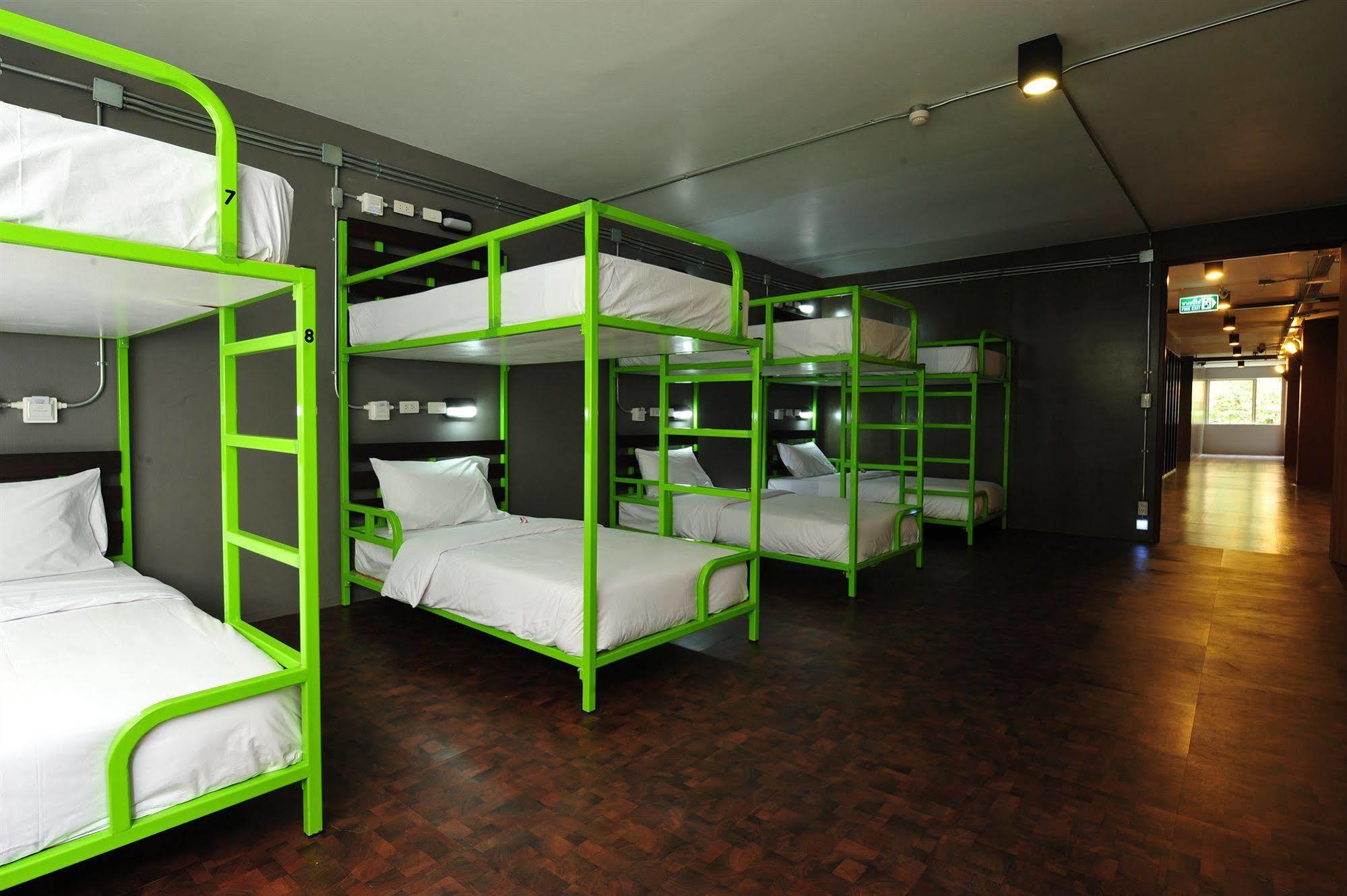 Saphaipae Hostel Bangkok Dış mekan fotoğraf